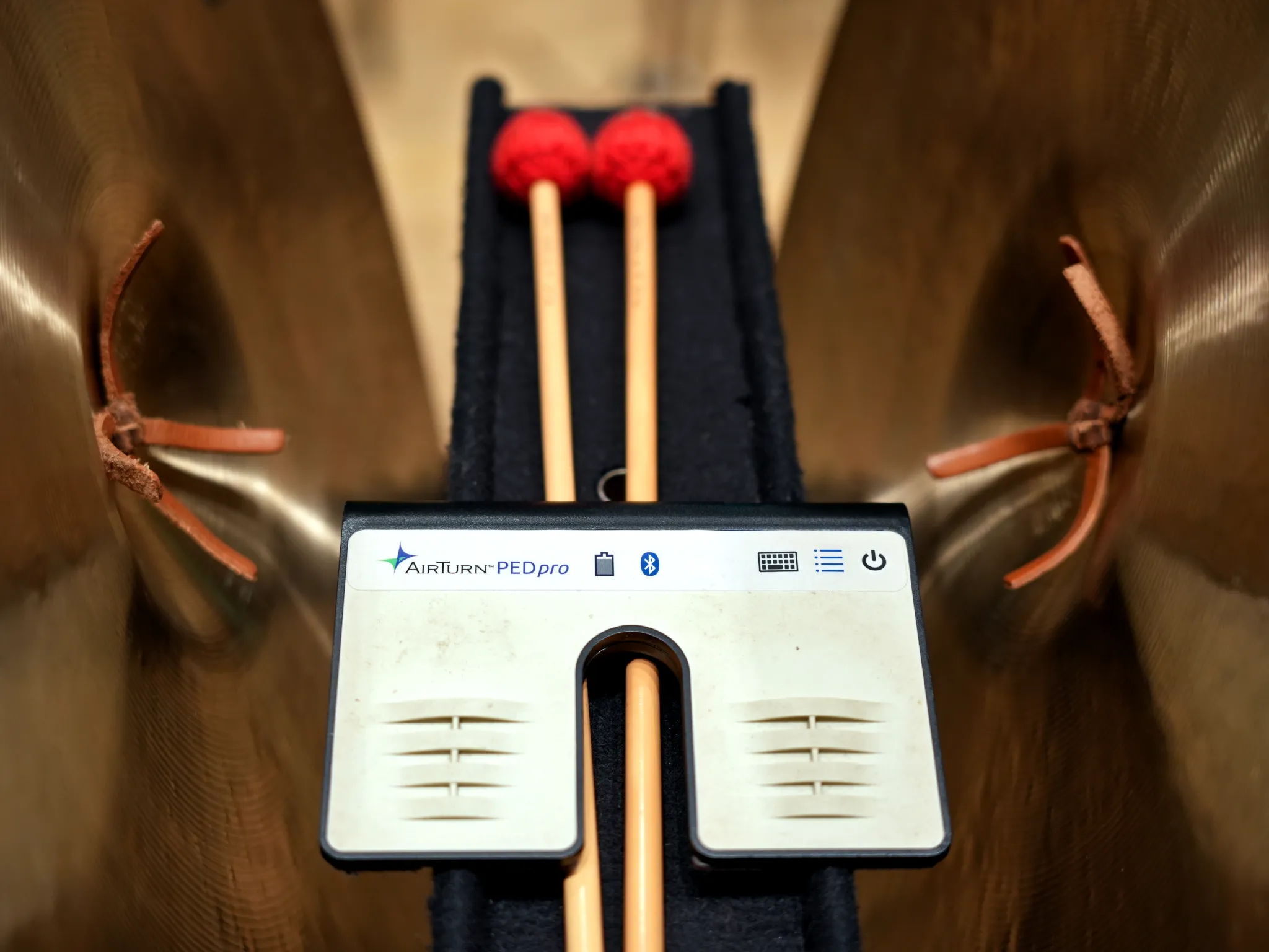 AirTurn PED pro Bluetooth-Pedal (Fußschalter) für iPad, iPhone, Android-Tablets und Windows-Tablets